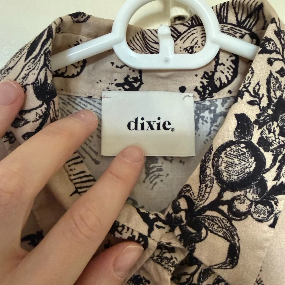 Dixie | celestial button-down midi dress size Medium - Picture 4 of 6